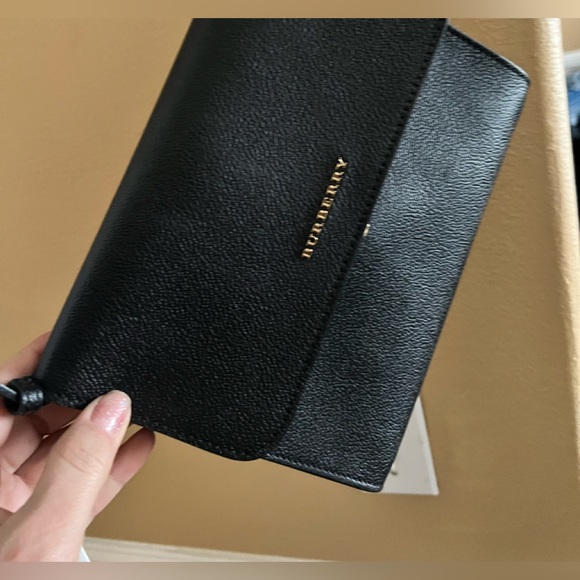 BURBERRY LEATHER CROSSBODY - Picture 2 of 4